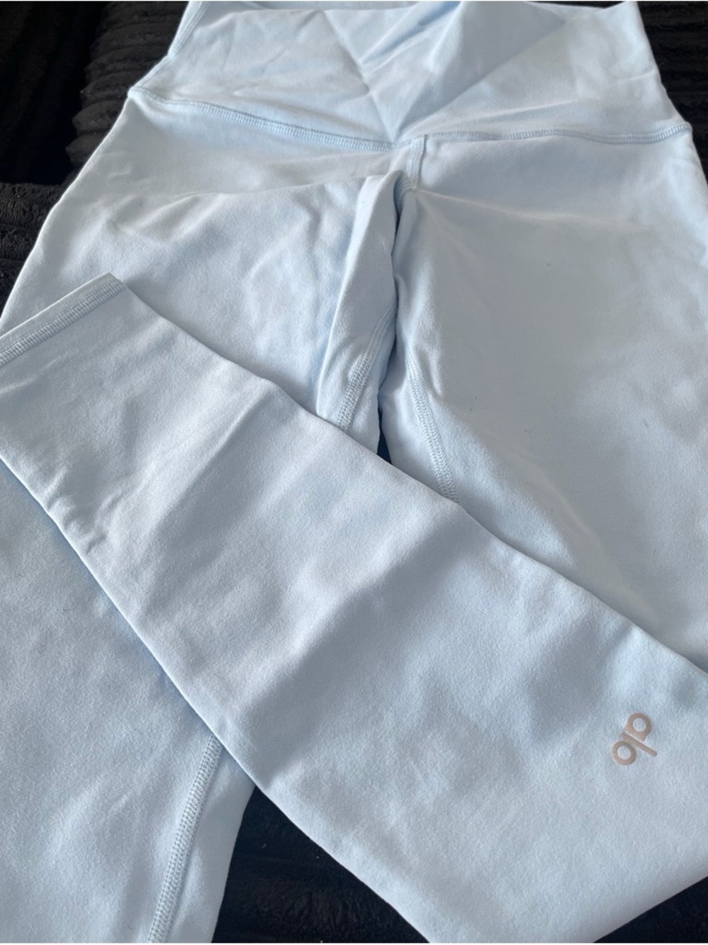 Alo light blue leggings size small almost new